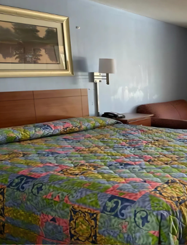 King – Non-Smoking